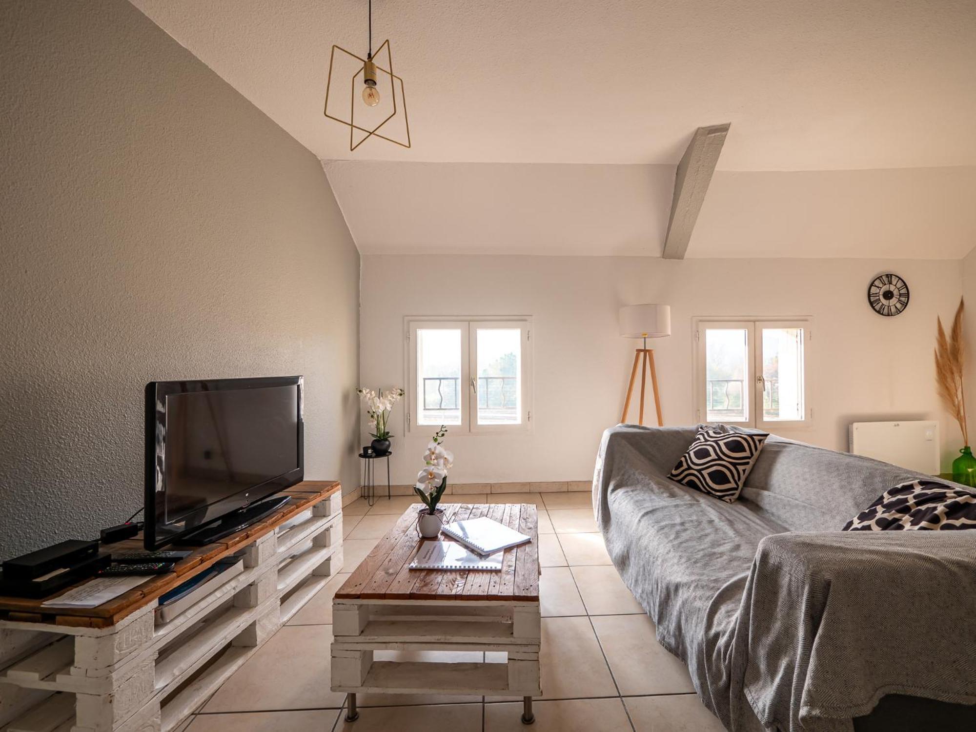 Appartement Chaleureux Avec 2 Grandes Chambres Saint Rambert d'Albon Bagian luar foto